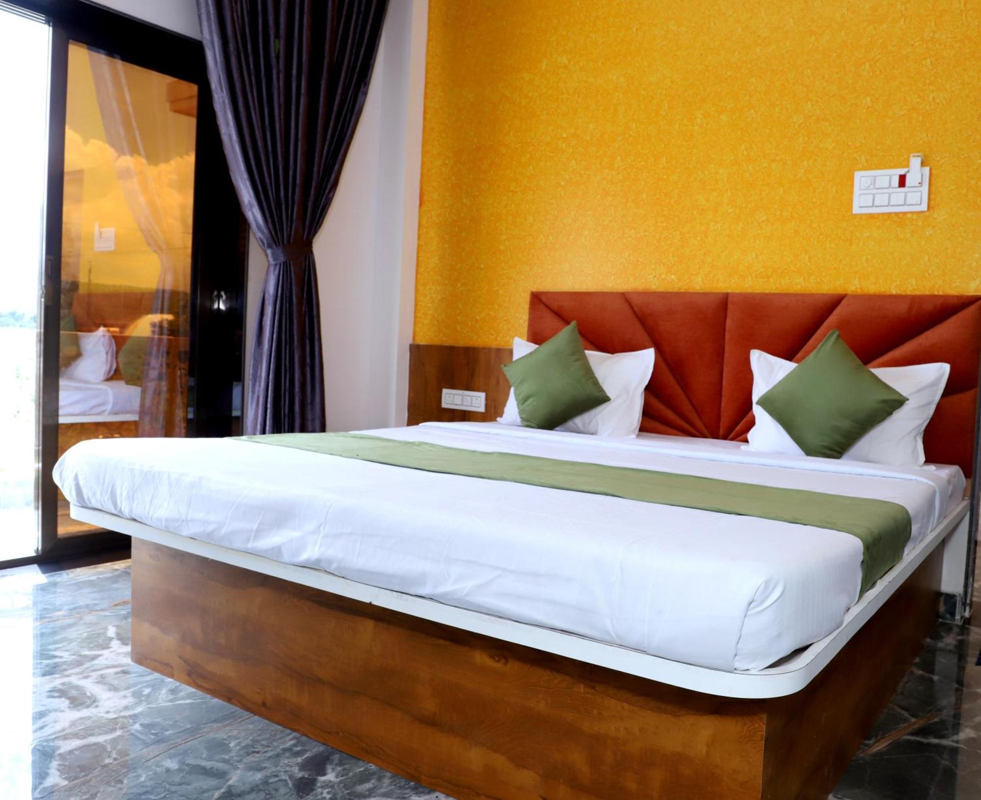 Hotel Grand Khuldabad 외부 사진
