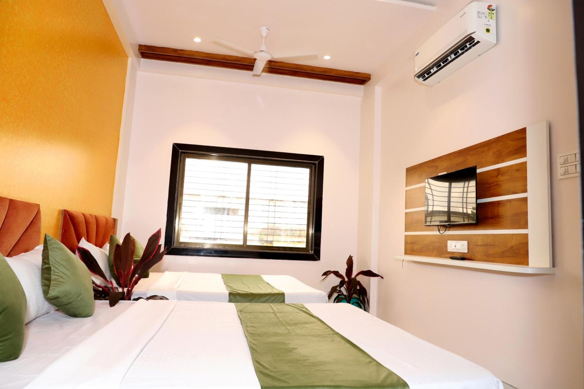 Hotel Grand Khuldabad 외부 사진