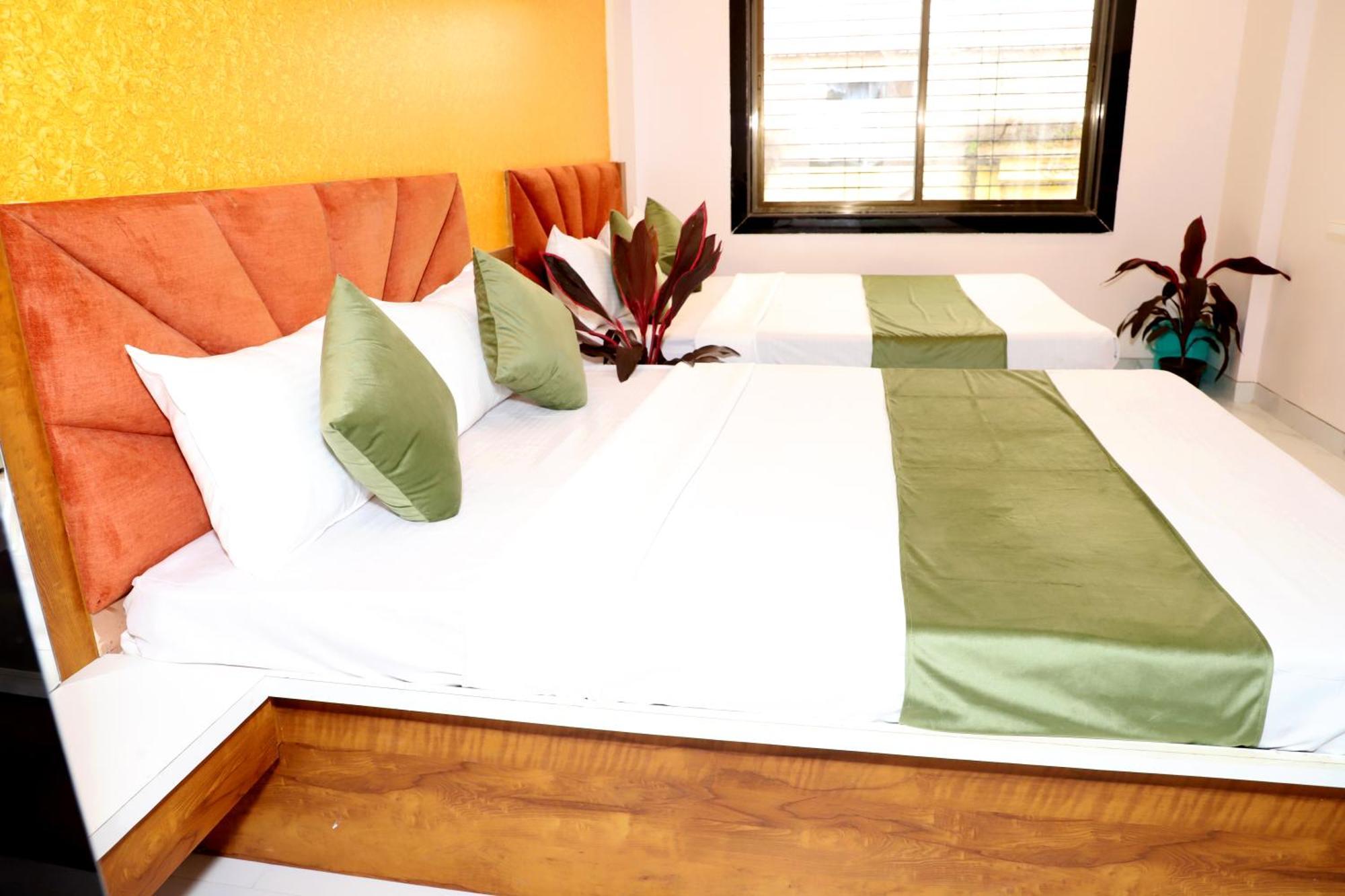 Hotel Grand Khuldabad 외부 사진